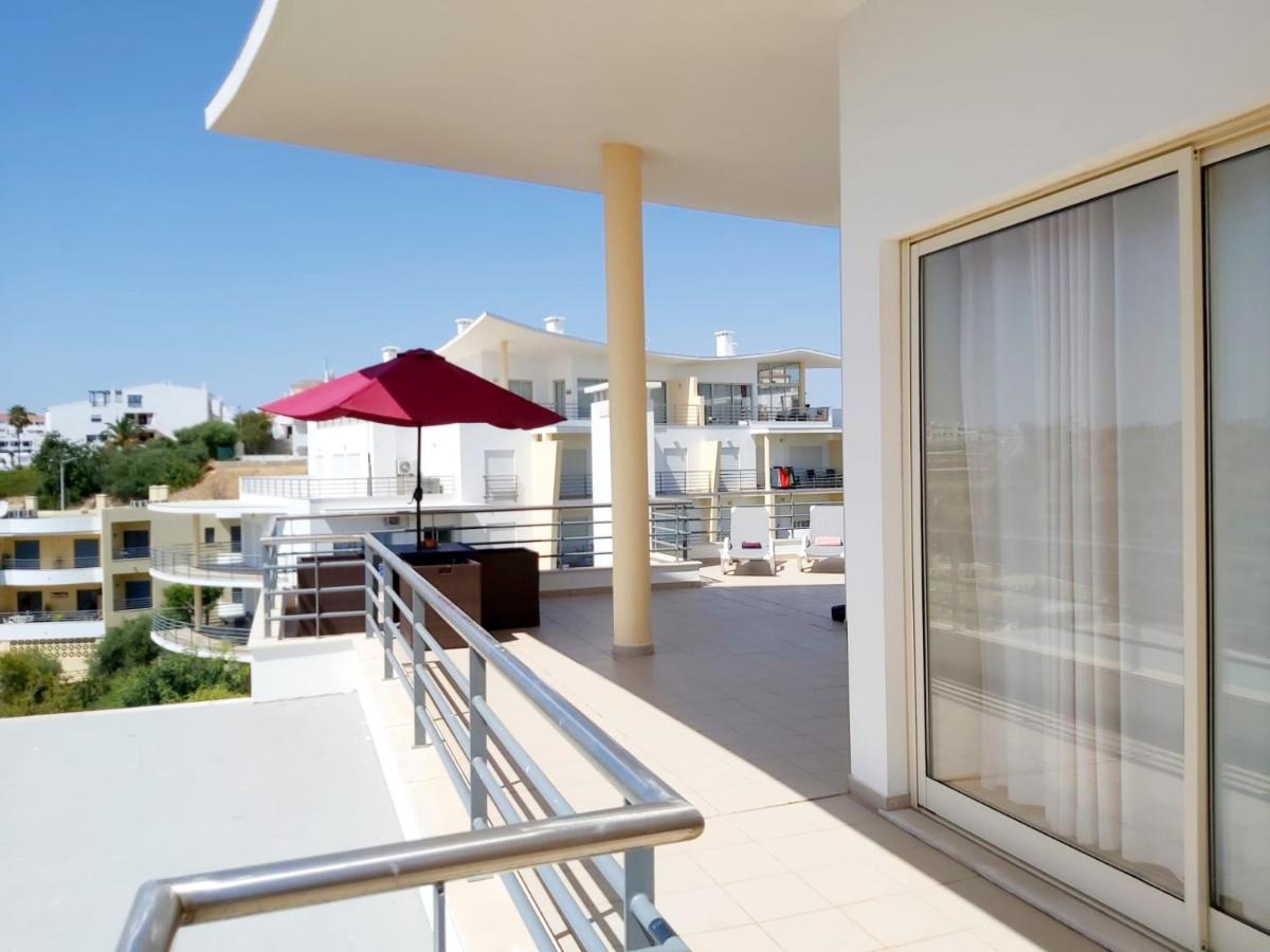 Sea View Penthouse In Albufeira Apartment ภายนอก รูปภาพ