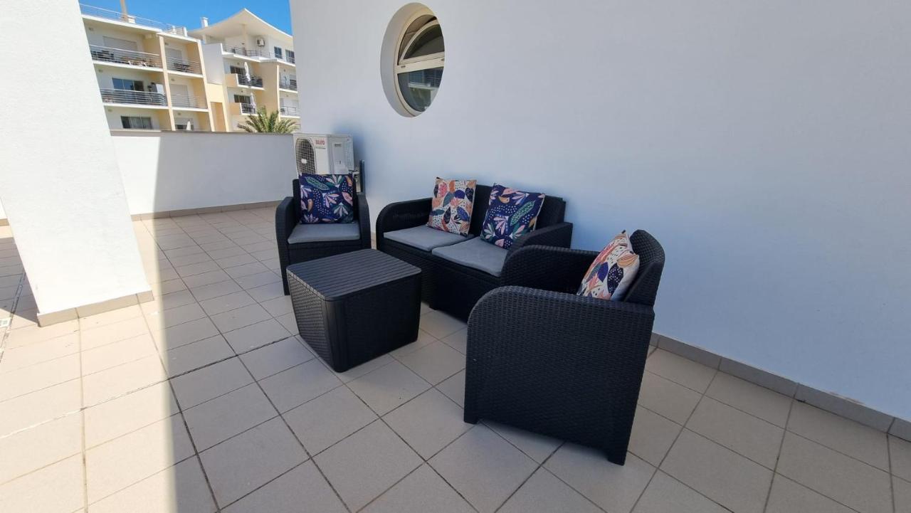 Sea View Penthouse In Albufeira Apartment ภายนอก รูปภาพ